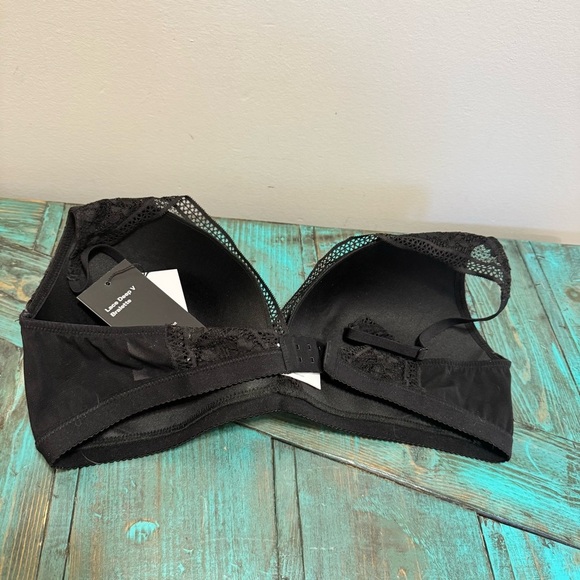 Knix Deep V-Neck Plunge Black Lace Bra Wireless Wire Free Size XXL NWT - Picture 7 of 10